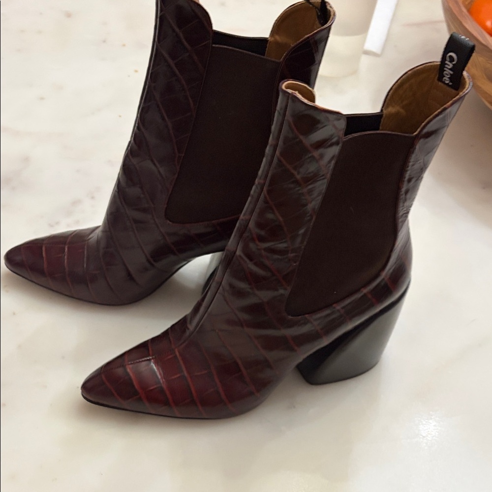 Chloe Women's Brown Leather Ankle Boots - Picture 1 of 5